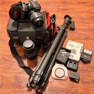 Canon Black Rebel T6 Camera Set with Accessories